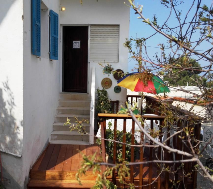The Artist'S House Overlooking The Bay Of Haifa Eksteriør billede